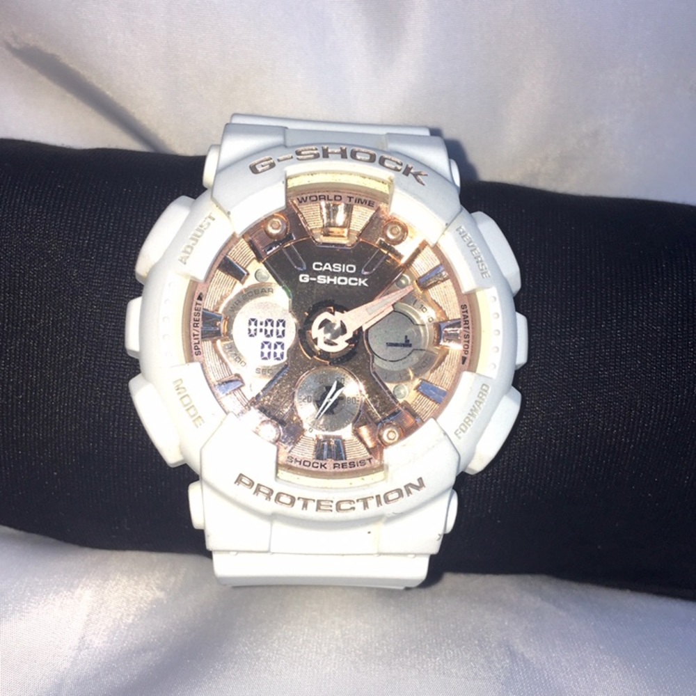 G-SHOCK 44Ml Women’s Watch